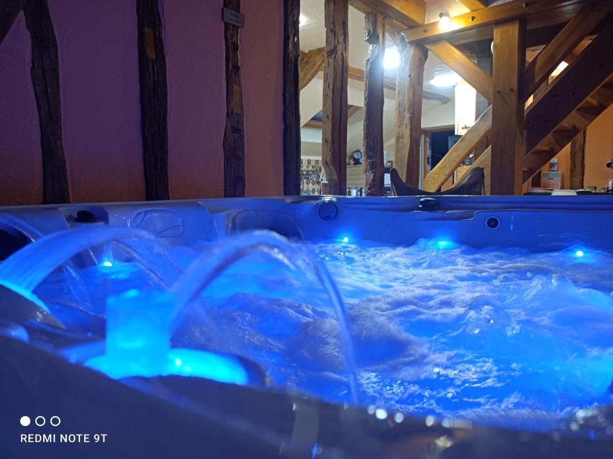 Sauna & Double Jacuzzi Interieur Et Sous Les Etoiles 1H30 Paris Ladon 外观 照片